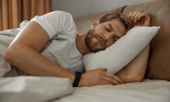 Fitbit با Sleep Profile چطور طرز فکر ما را درباره خواب تغییر می‌دهد؟